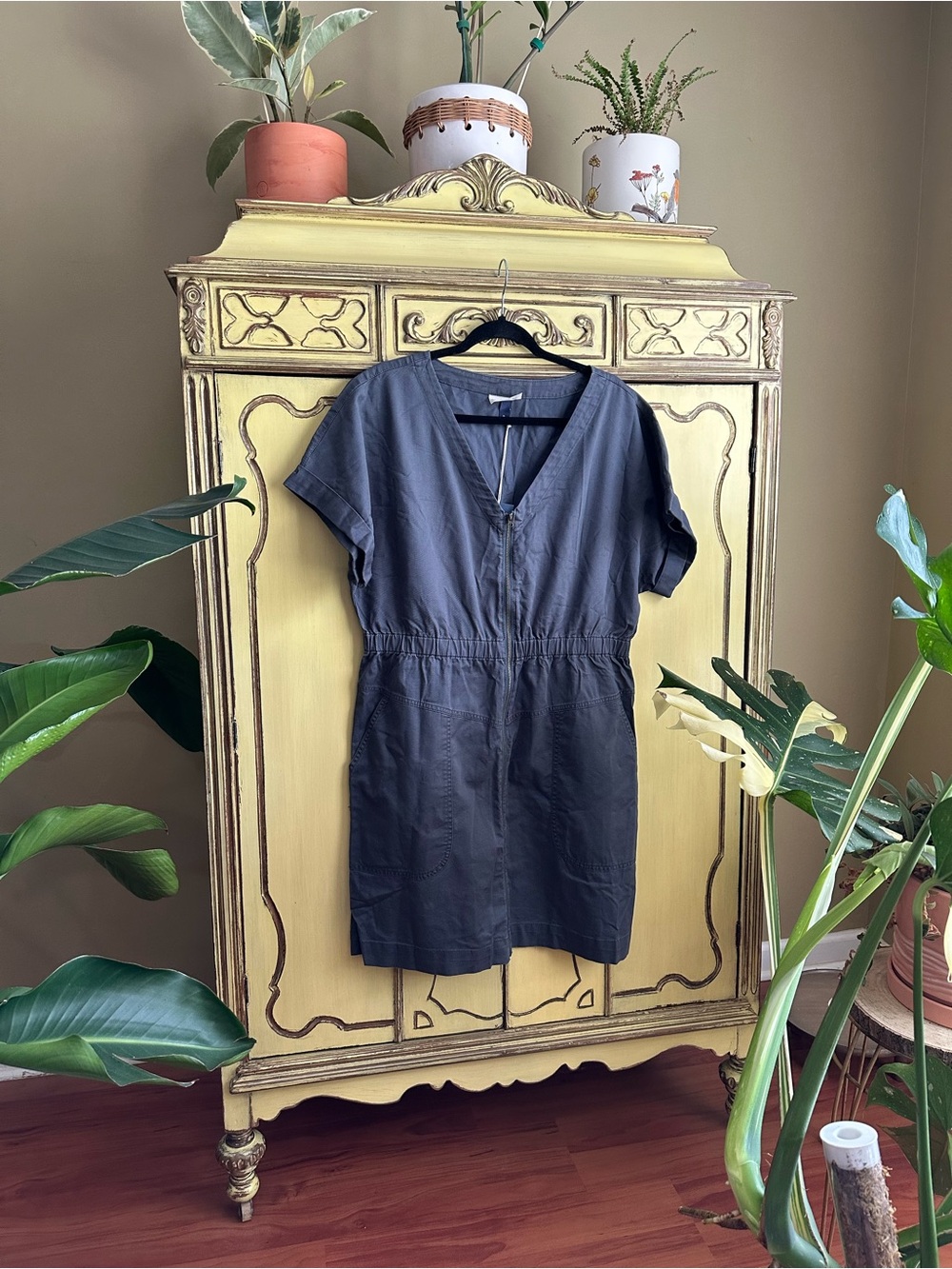 Universal Threads Charcoal Short Sleeve Full Zip Utility Dress Size XL NWT
